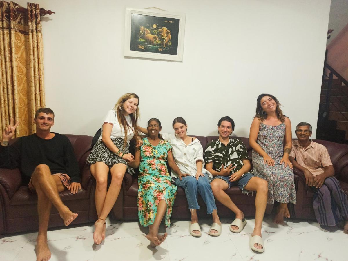 Maneesha Guest House Weligama Bagian luar foto