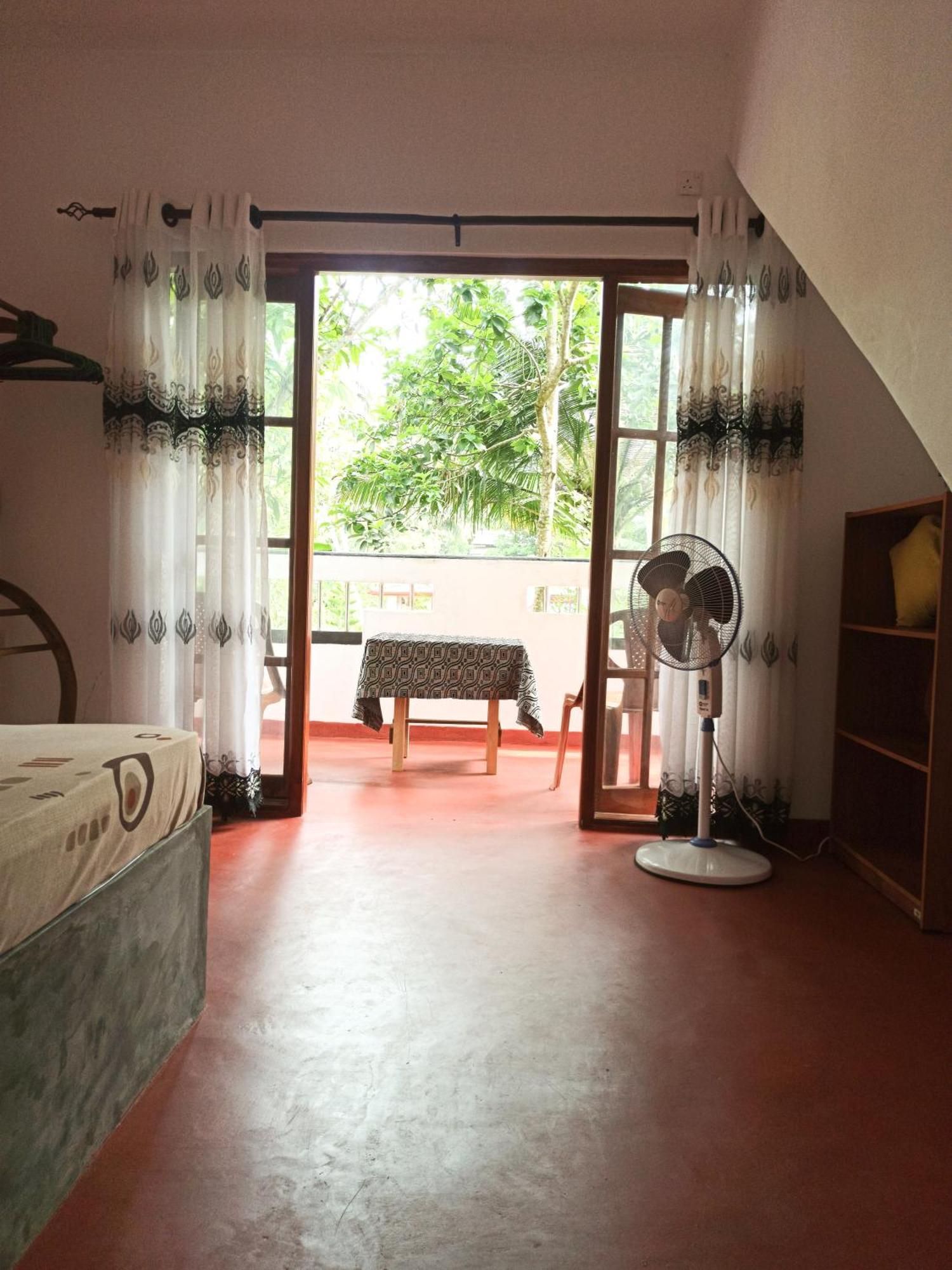 Maneesha Guest House Weligama Bagian luar foto