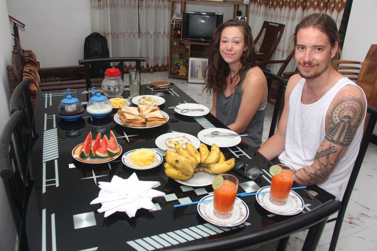 Maneesha Guest House Weligama Bagian luar foto