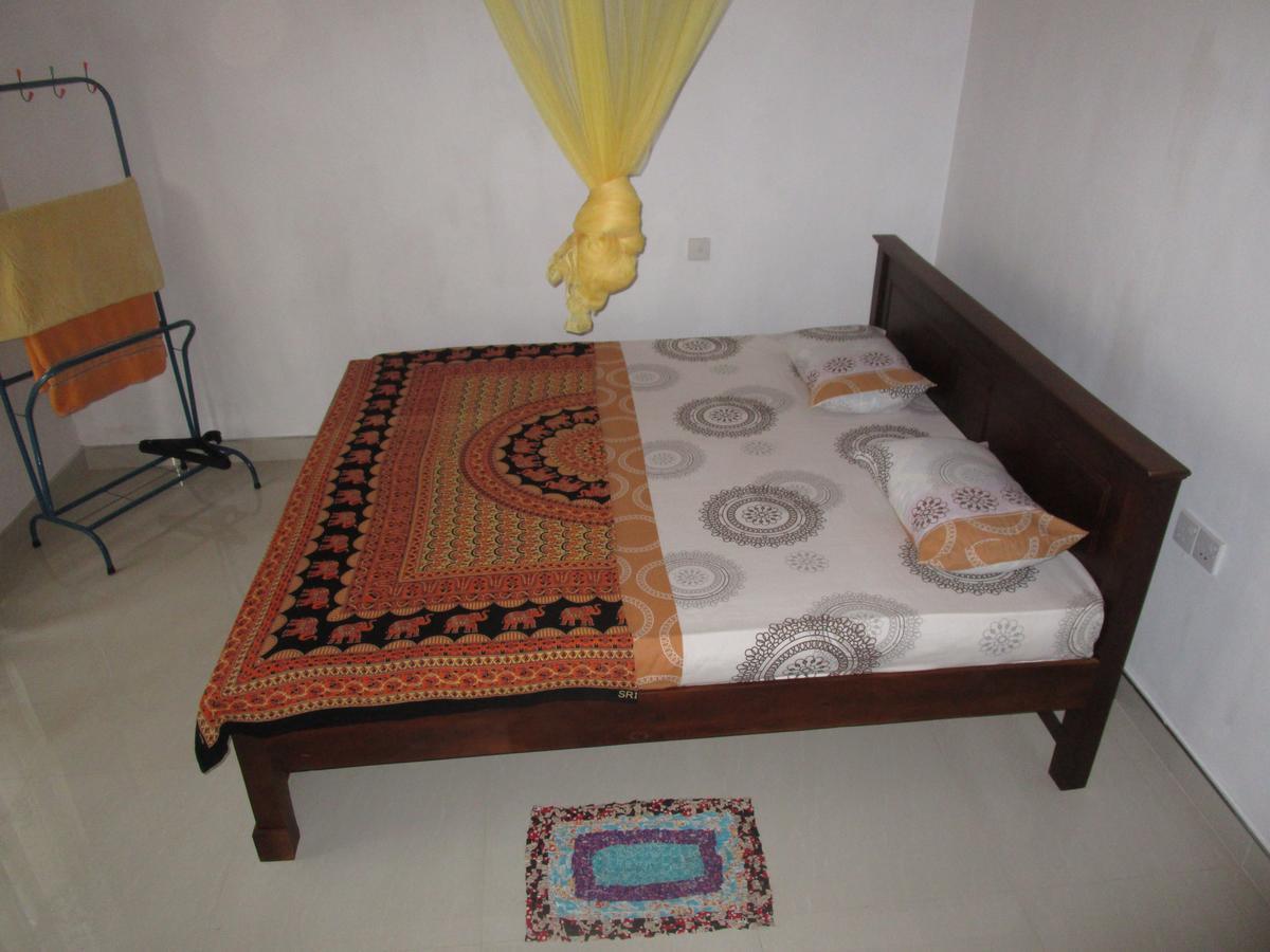 Maneesha Guest House Weligama Bagian luar foto